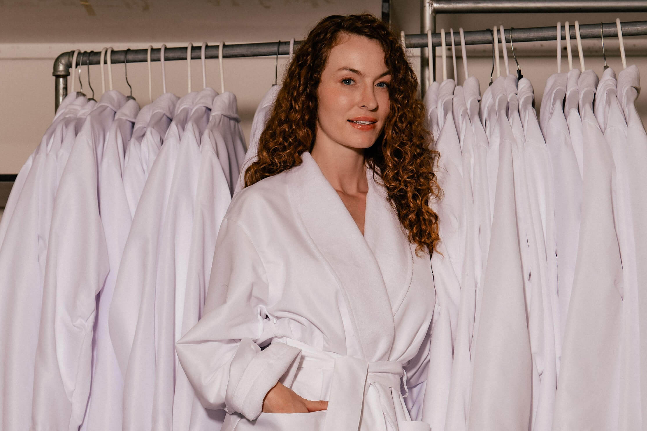 Bridal Robes: A Complete Guide to Choosing Your Wedding Robe